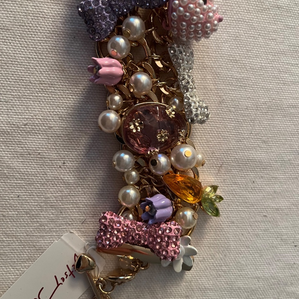 Betsey Johnson Spring Bracelet - Picture 5 of 6
